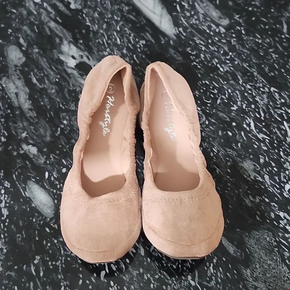 BRAND NEW HERSTYLE WOMEN'S BALLET FLATS SOFT ROUND TOE COMFORTABLE FLAT SHOES - Picture 2 of 14
